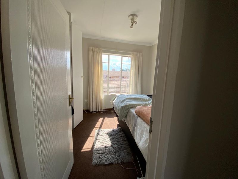 Spacious 3-bedroom apartment situated in Carlswald Manor the heart of Midrand. - Photo 10
