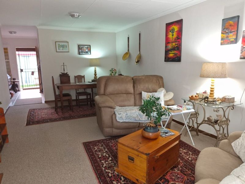 Retirement village for independent seniors - Photo 2