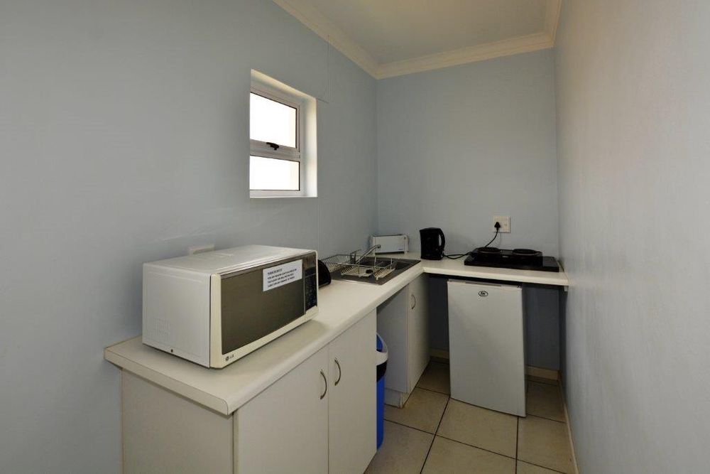 Bedroom 5 Kitchenette