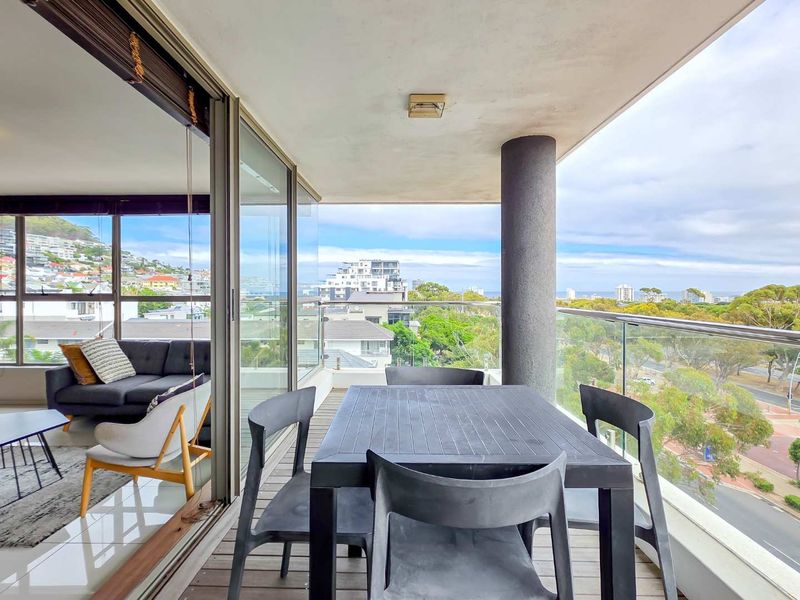 Apartment With Sea Views In The Heart Of Green Point - Photo 3