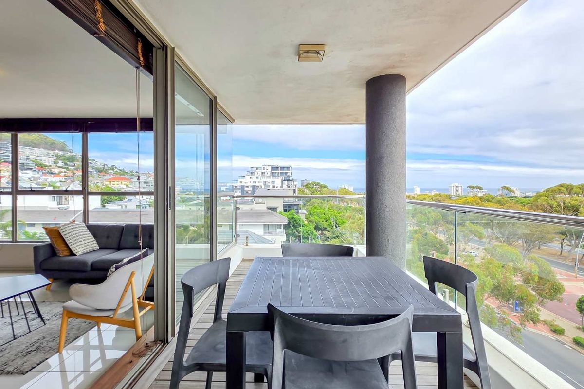 Apartment With Sea Views In The Heart Of Green Point - Photo 3