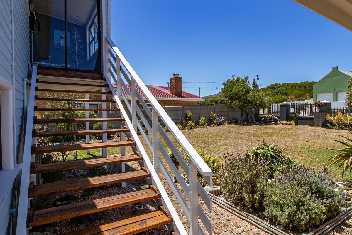 Holiday Living in De Kelders - Photo 4