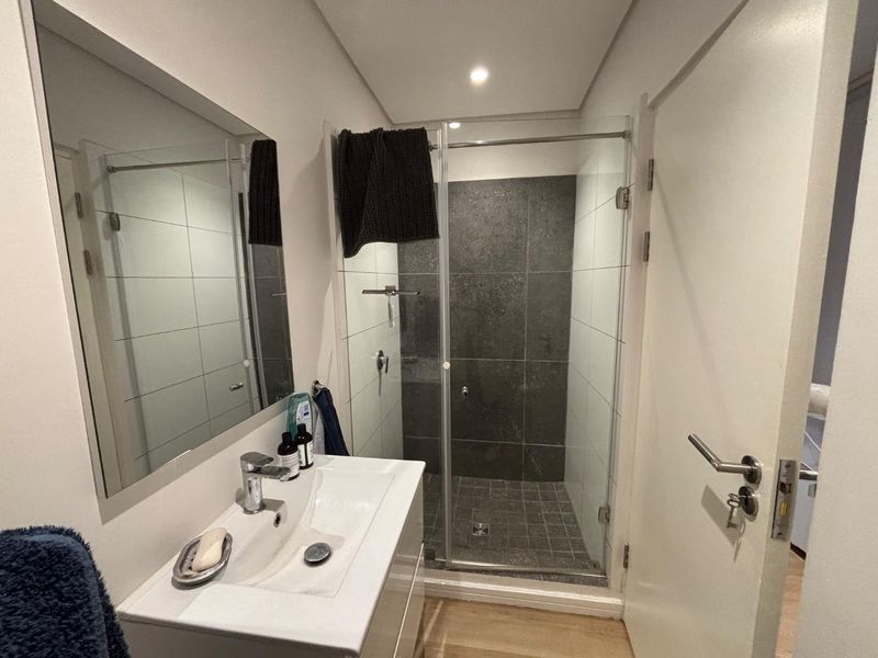 Modern 1 Bedroom Fully Furnished Apartment To Rent - Photo 10