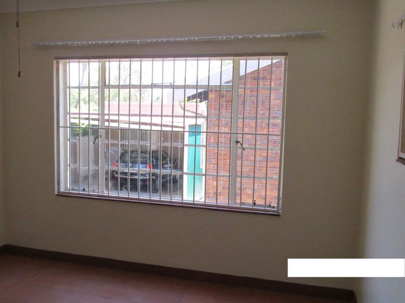 1 BEDROOM COTTAGE TO RENT IN CAPITAL PARK - Photo 10