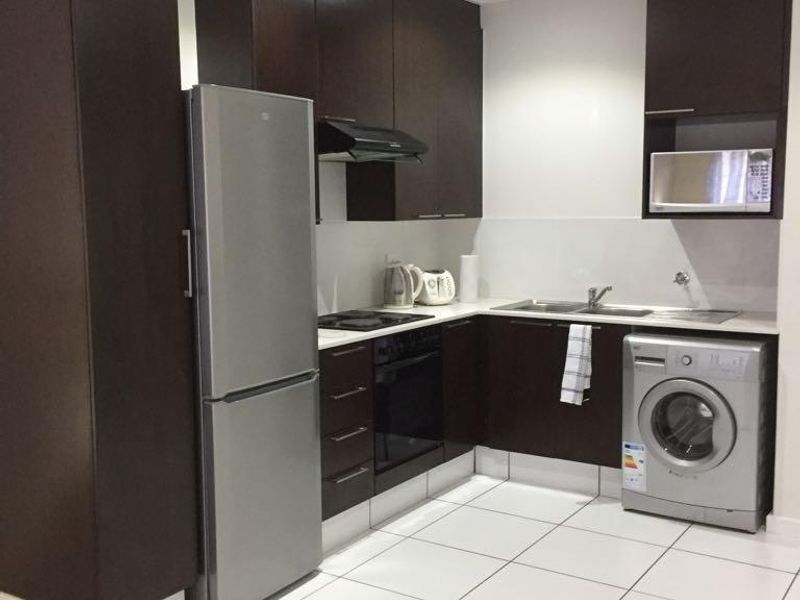 Quality tenants for this stunning property - Photo 6