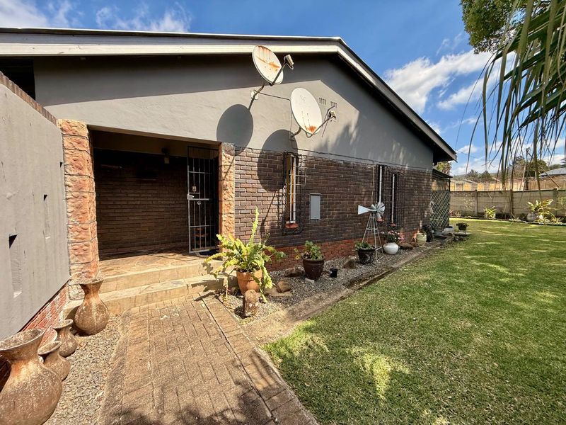 3 Bedroom home for sale in Vryheid - Photo 3