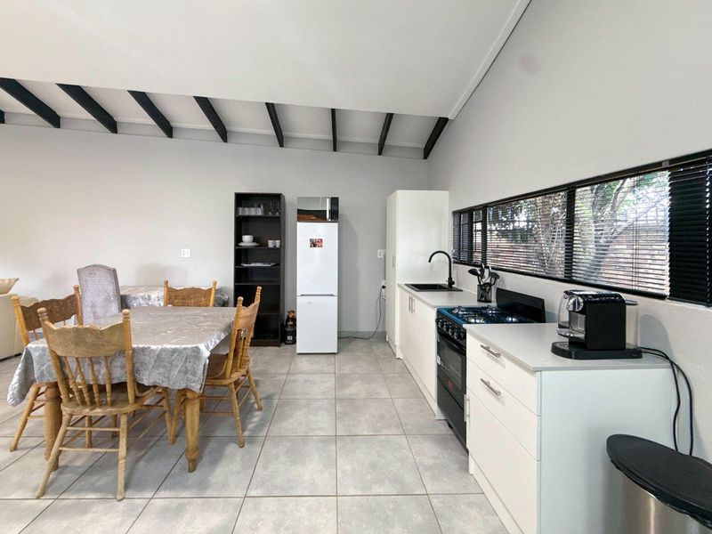 Fully Furnished Garden Studio Cottage to Rent - Photo 7