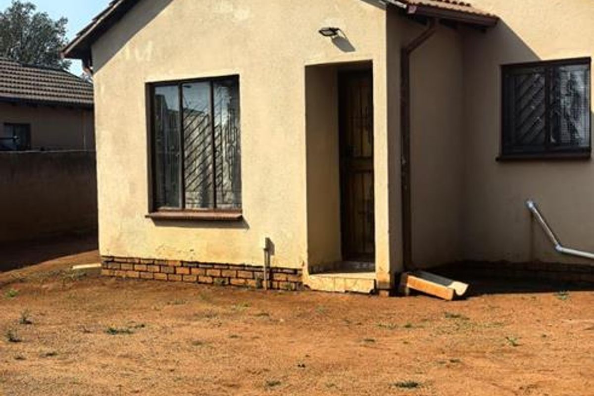 3 bedrooms house for rent in Soshanguve VV - Photo 4