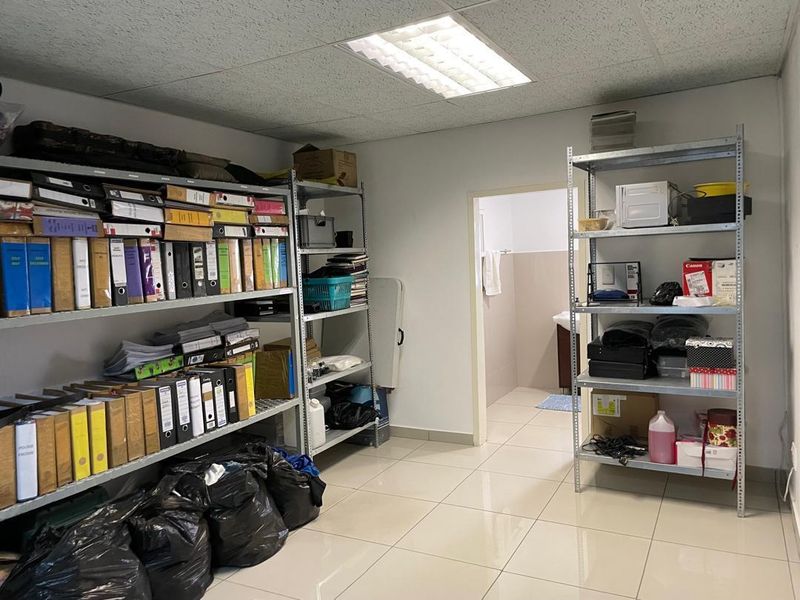 Business Premises with Office, Building & Workshop For SALE! - Photo 3