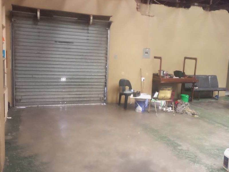 This Lovely 2 bedroom house in Pretoria west is now for sale. - Photo 3