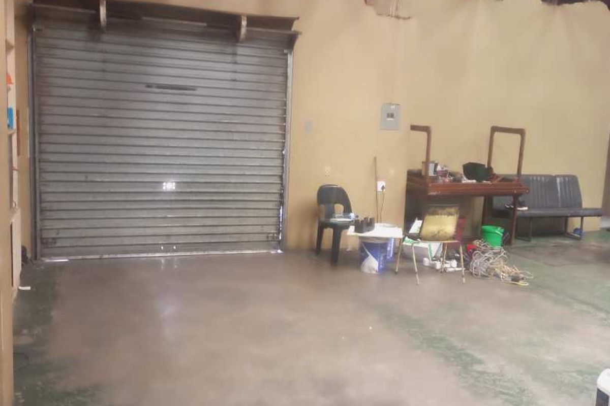 This Lovely 2 bedroom house in Pretoria west is now for sale. - Photo 3