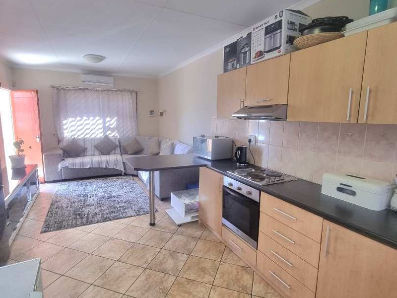 TOWNHOUSE IN OTJOMUISE EXT 4 - Photo 5