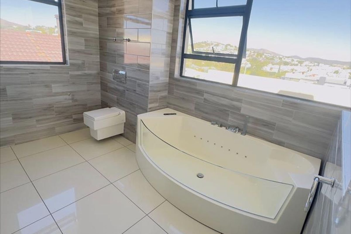 Executive Family Home To Rent Kleine Kuppe - Photo 3