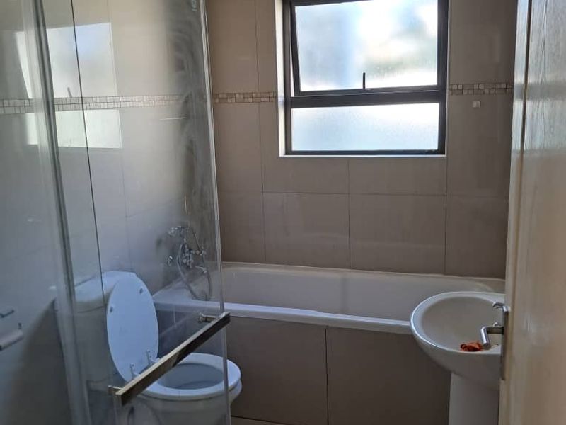 2-Bedroom Apartment for Sale in Okahandja – Perfect Starter Home or Investment! - Photo 8