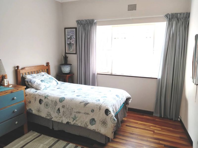 Large family home with Flatlet included - Photo 10