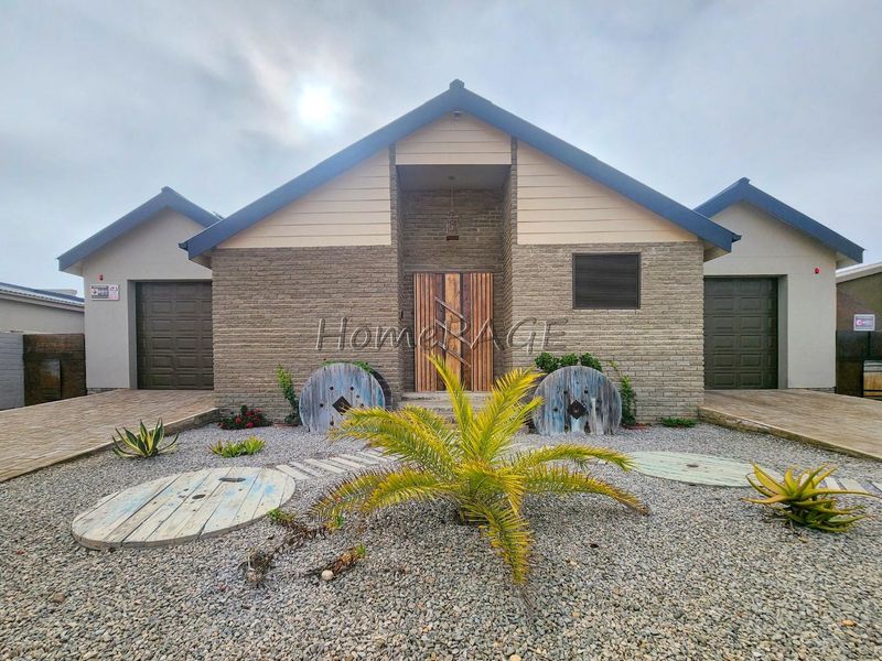 Ext 11 (Sun Bay), Henties Bay:  Thoughtfully designed 3 Bedr home with heated pool is for Sale - Photo 5