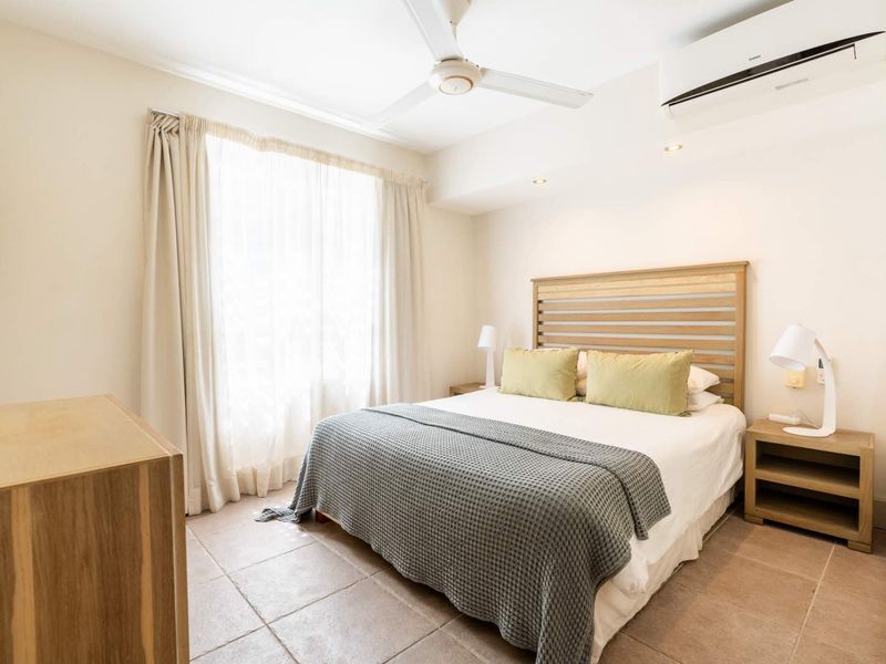 BAREFOOT LUXURY ON THE SANDS OF CAP MALHEUREUX - Photo 10