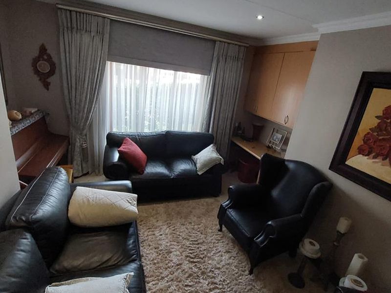 Property For Sale in Rietvalleirand, Pretoria - Photo 8