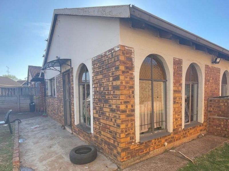 Starter 3 Bedroom House