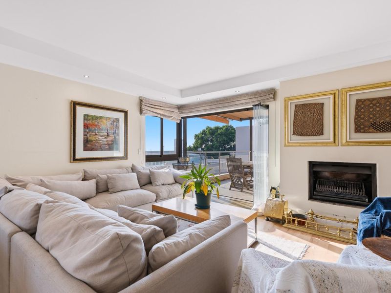 Family Living in the Heart of Fresnaye - Photo 7