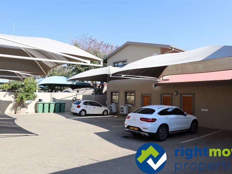 Well maintained unit in Medical Centre complex. - Photo 9