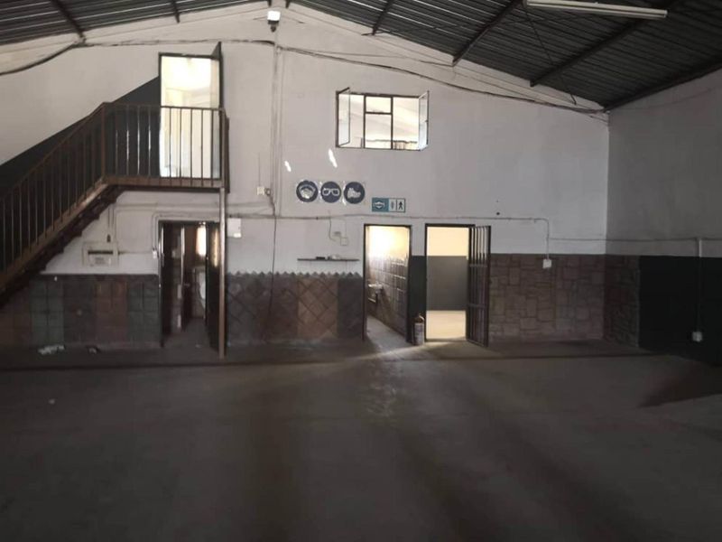 Warehouse For Sale - Lafrenz  Industrial - Photo 7