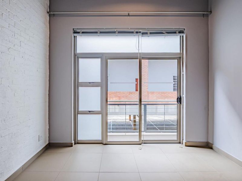 Stylish Loft Living in the heart of Pretoria - Photo 6