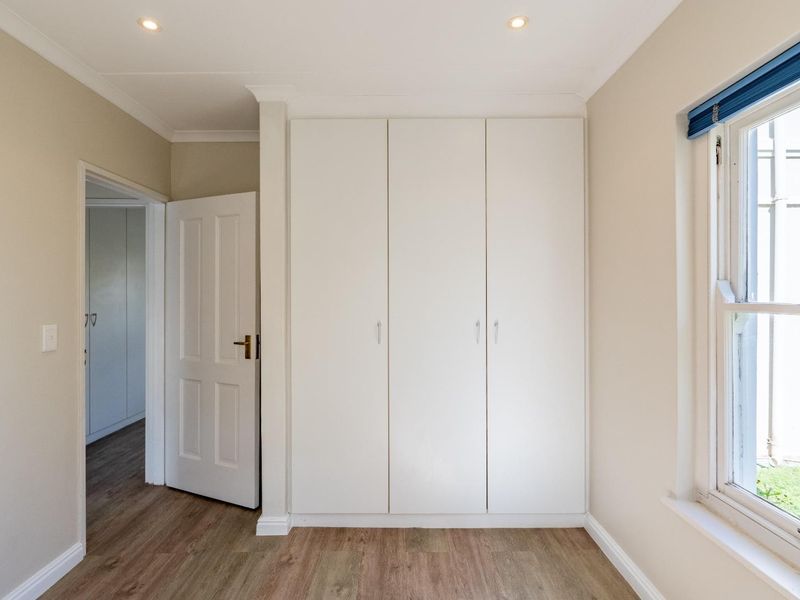 Beautifully Renovated 2-Bedroom Apartment in La Petite Provence Estate - Photo 10
