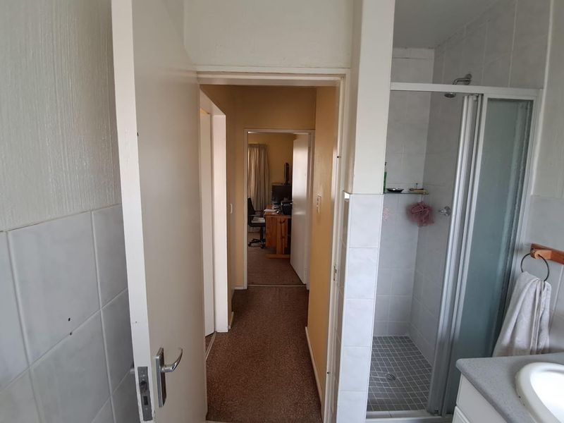 2 Bedroom Townhouse for sale!! - Photo 9