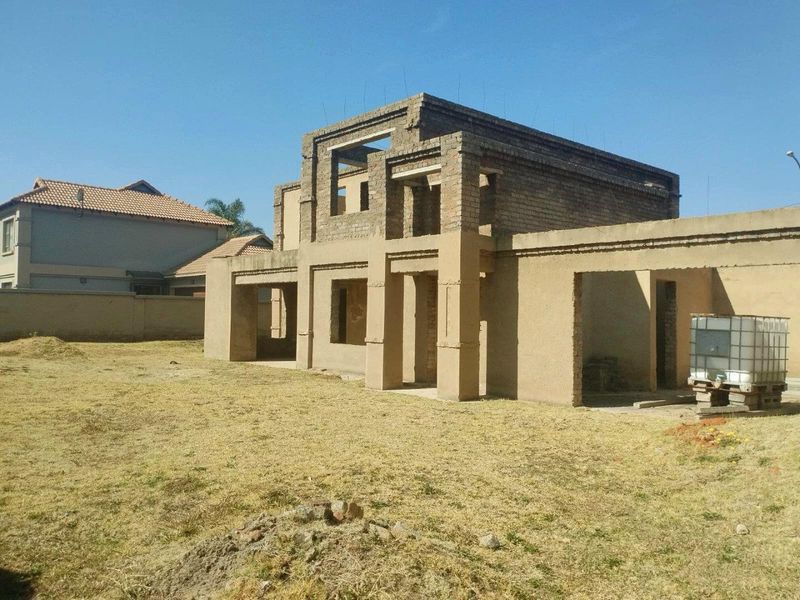4 BEDROOMS INCOMPLETE STRUCTURES FOR SALE. - Photo 5