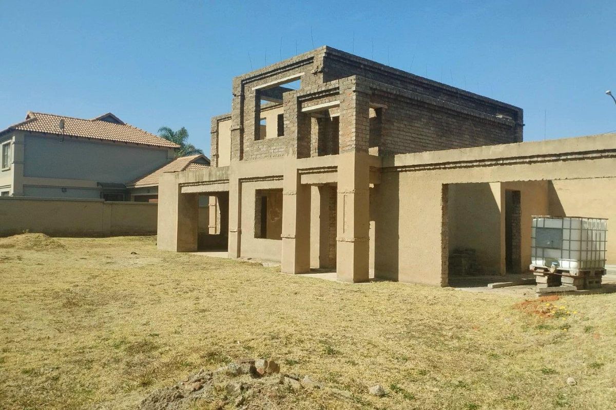 4 BEDROOMS INCOMPLETE STRUCTURES FOR SALE. - Photo 5