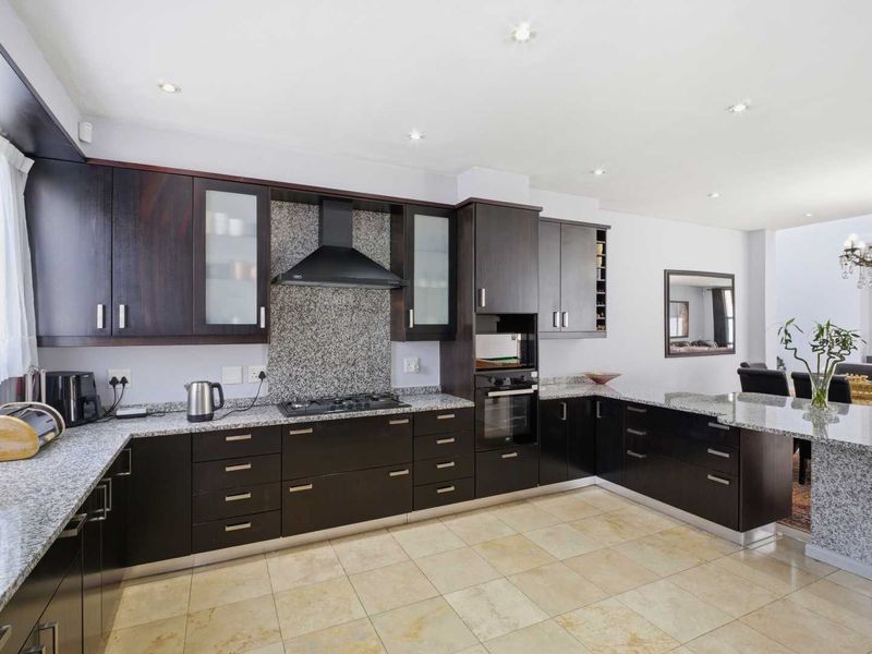 Secure Your Sanctuary: Exclusive Bryanston Home for Sale! - Photo 5