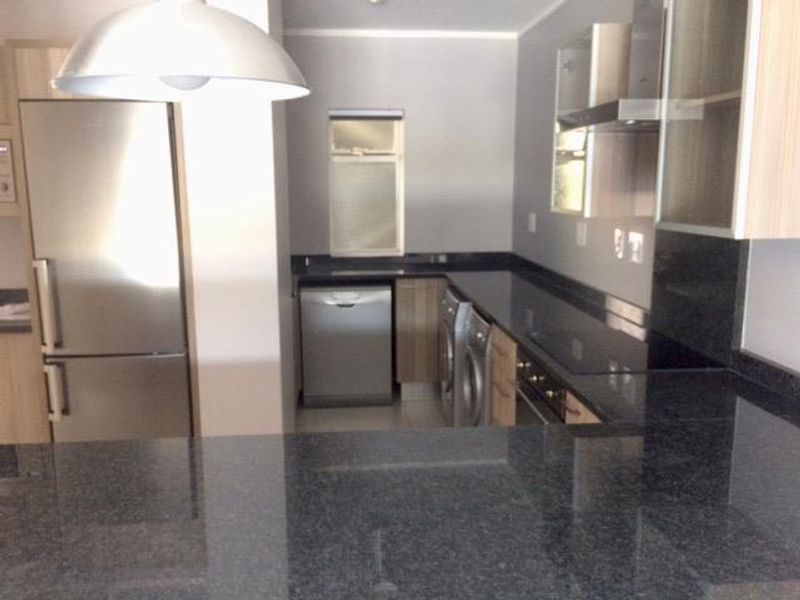 FURNISHED 3 Bedroom Apartment in OAKLANDS - Photo 6