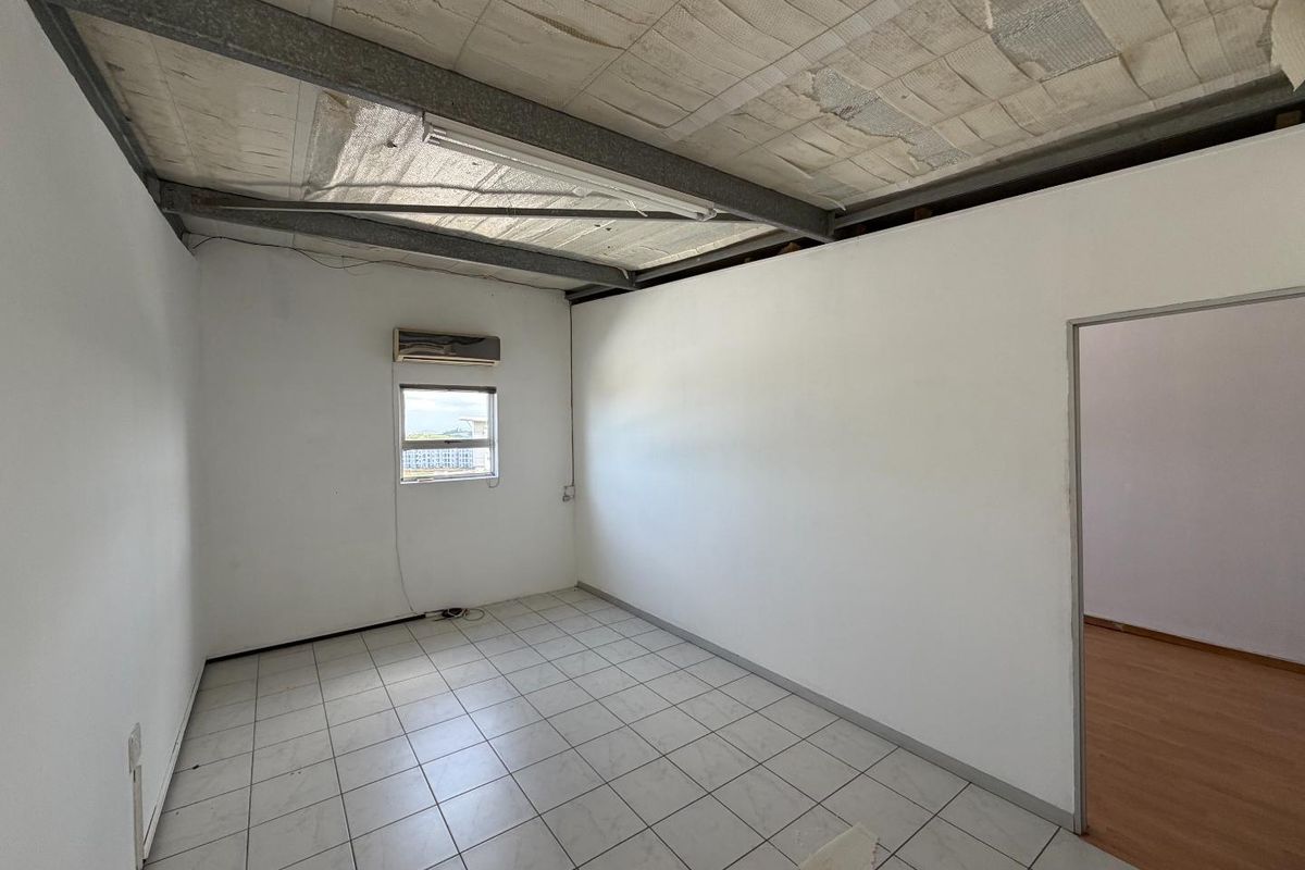 Prime Commercial Unit To Let in Ballito - Photo 5