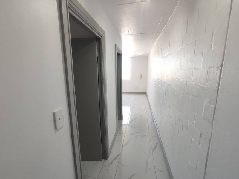 1 Bedroom Apartment For Sale In Wynberg - Photo 2