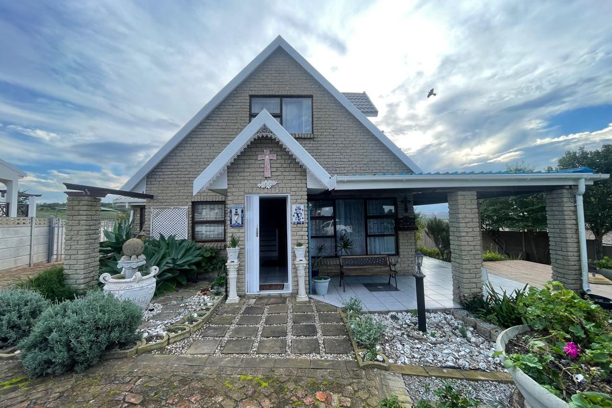 Cottage Style Charm - Photo 2