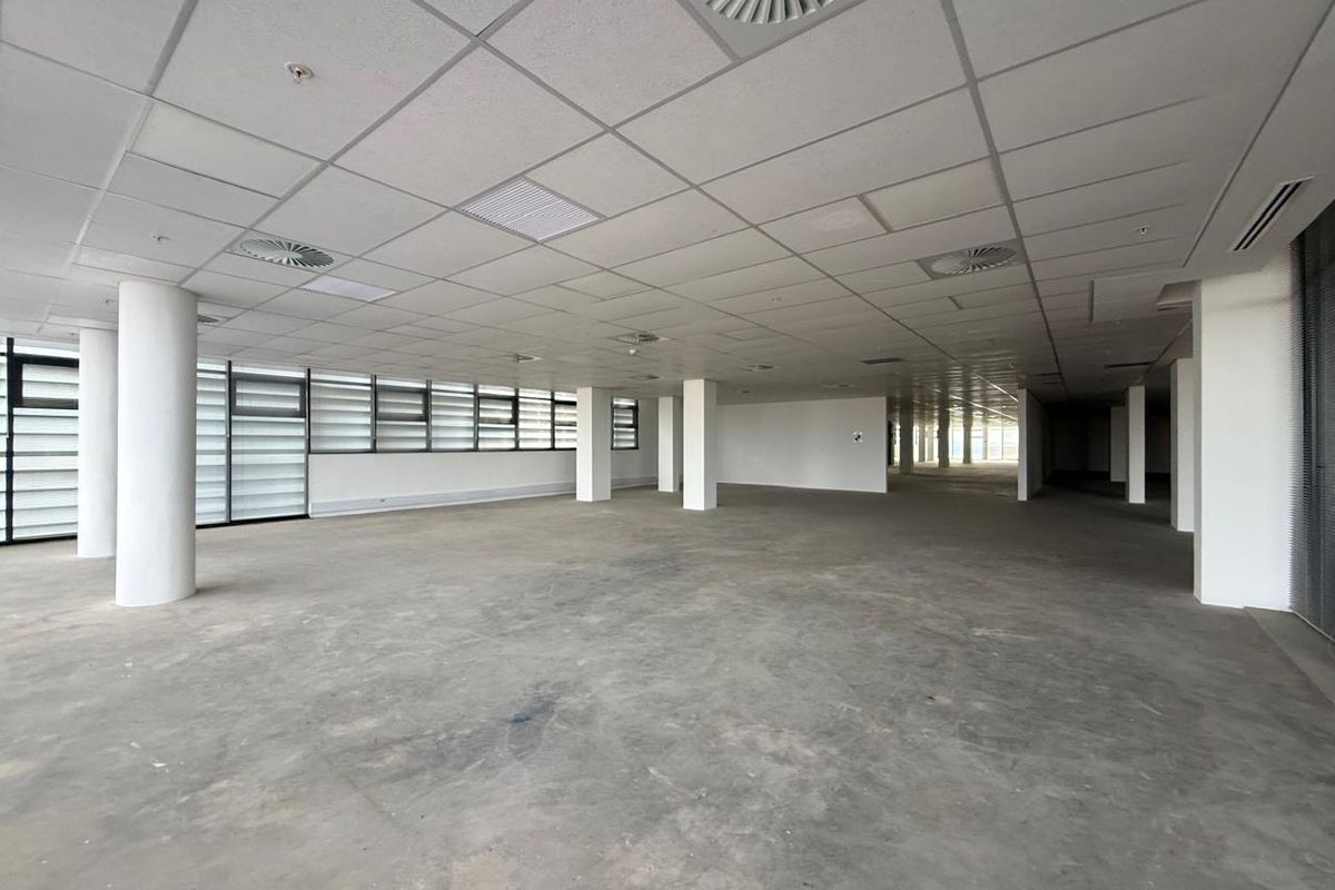 Prime 7th Floor Office Unit for Sale with Expansive Private Balcony - Photo 3