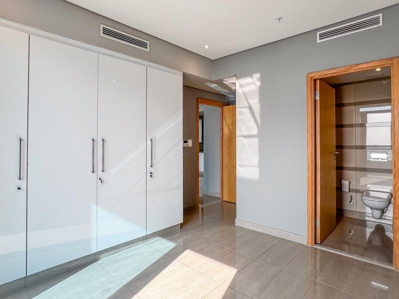 2 BEDROOM | 2 BATHROOM APARTMENT - Photo 8