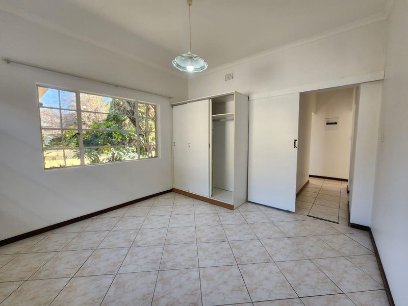 Two bedroom garden cottage to rent in Rynfield Estates - Photo 9