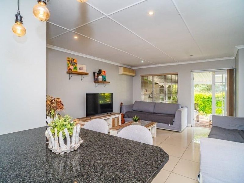 2 Bed secure townhouse in Sherwood - Photo 8