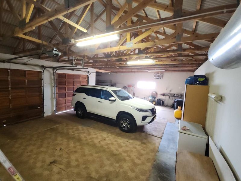 Exceptional beachfront house in Henties Bay, with unlimited and the most beautiful sunsets included in the price!!! - Photo 5