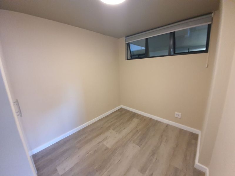 Stylish Obs Court Apartment. - Photo 6
