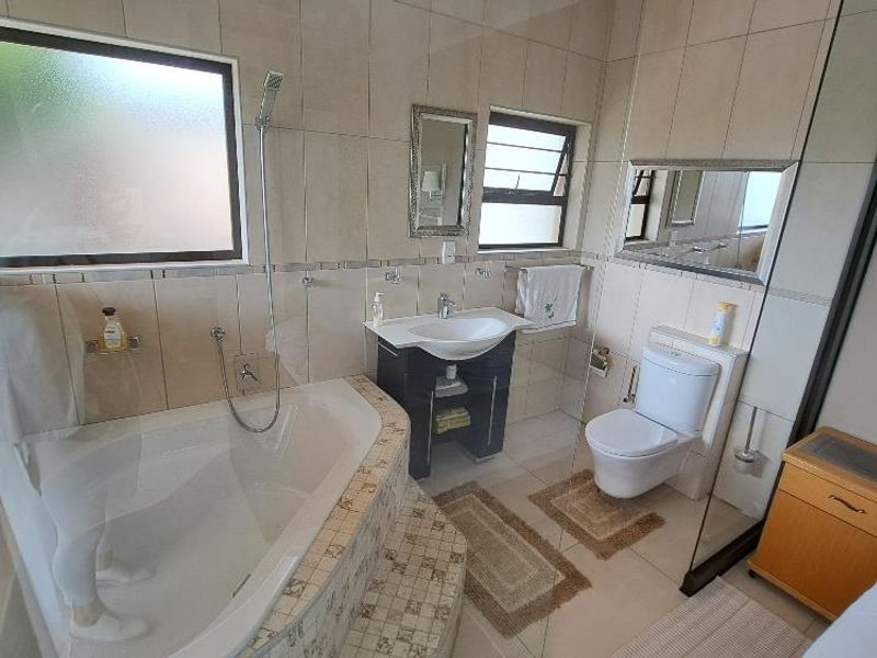 This spacious charming home is situated in a great location close to the Lagoon. - Photo 10