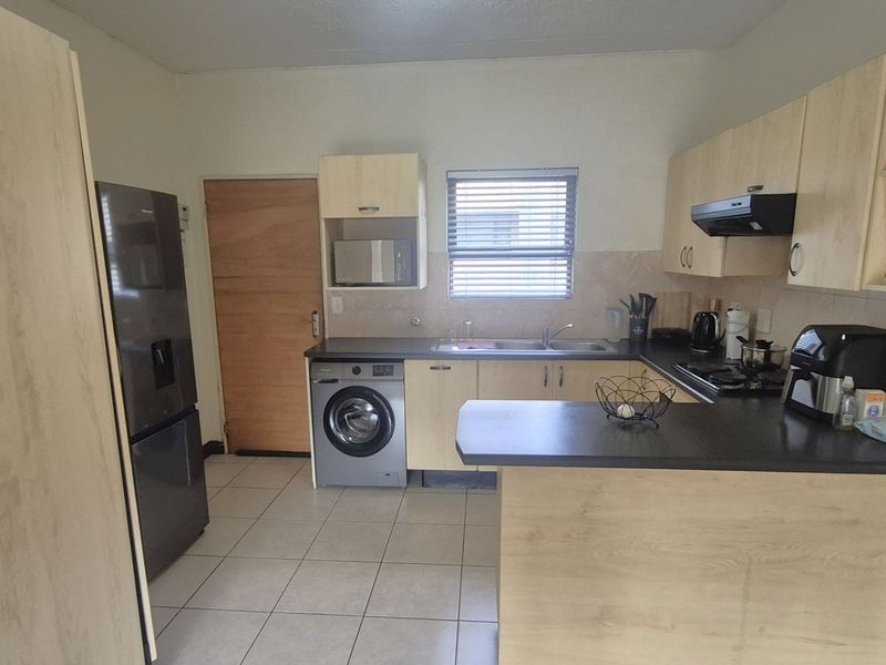 Priced to Sell  - Investement Opportunity - Photo 3