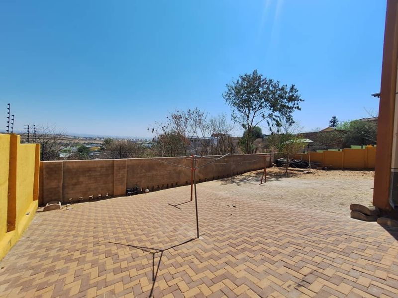 SINGLE STOREY 3 BEDROOM HOUSE FOR SALE IN DORADO PARK - Photo 8