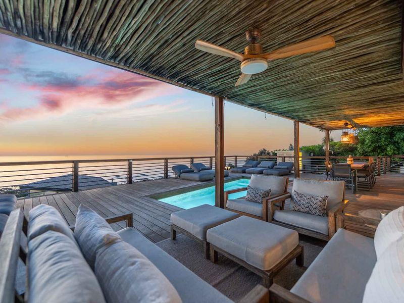 Exceptional Luxury Villa with Panoramic Ocean Views in Camps Bay - Photo 3