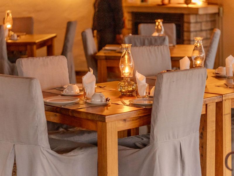 Beautiful Lodge Minutes from Windhoek - Photo 8