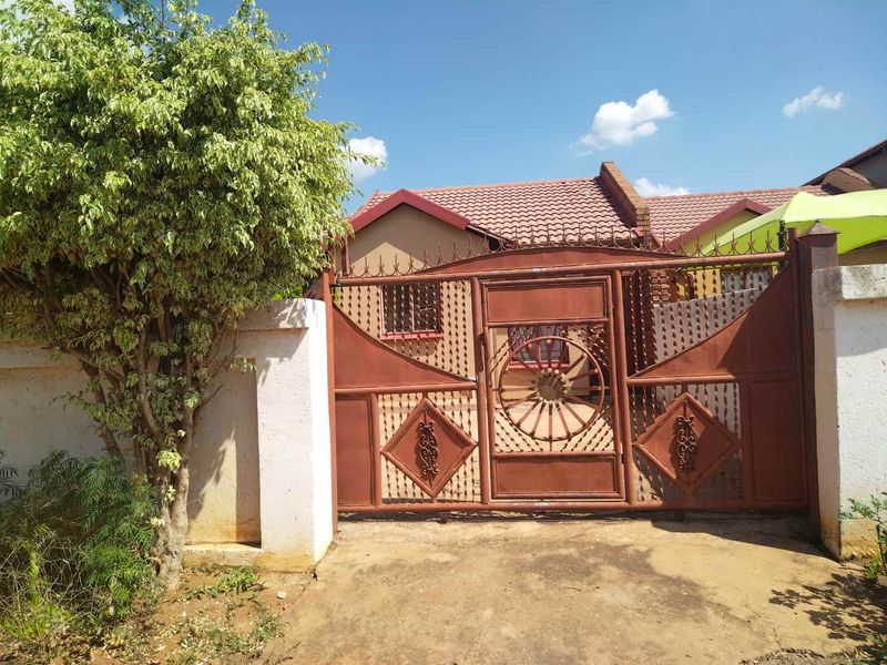 Charming 2 bedrooms house for sale in Soshanguve VV - Photo 2
