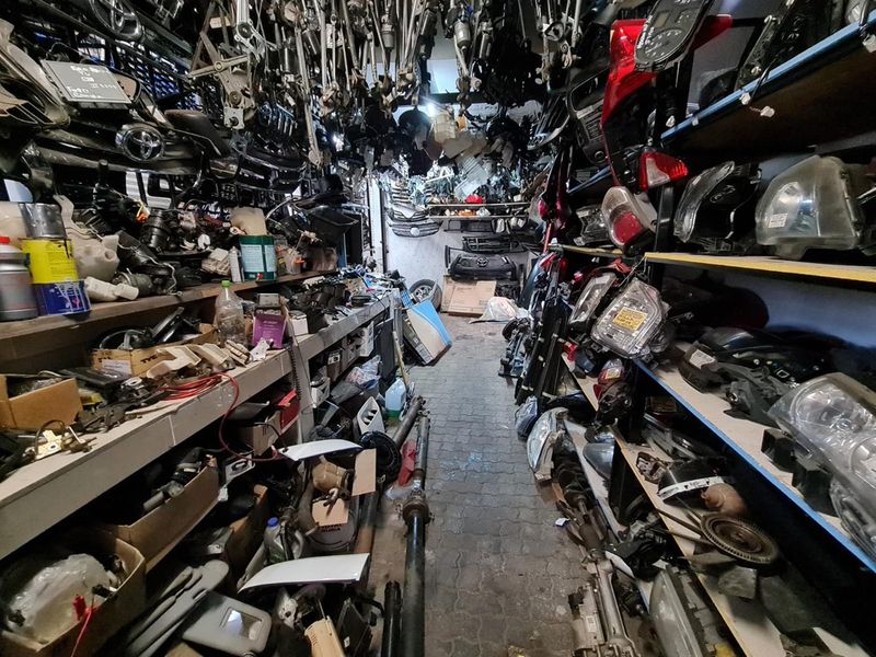 Storage, Style, and Security: Your Ideal Space Awaits - Photo 5