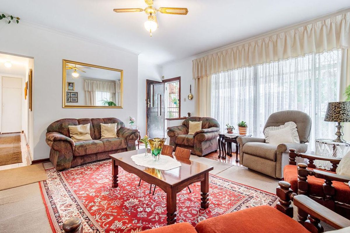# Bedroom house in a popular area. - Photo 3